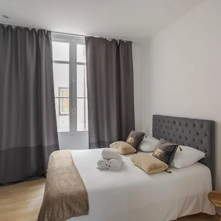Le Saint-clement - Quartier Historique- Spacieux 2 Rue Du Marechal Joffre Апартаменты *